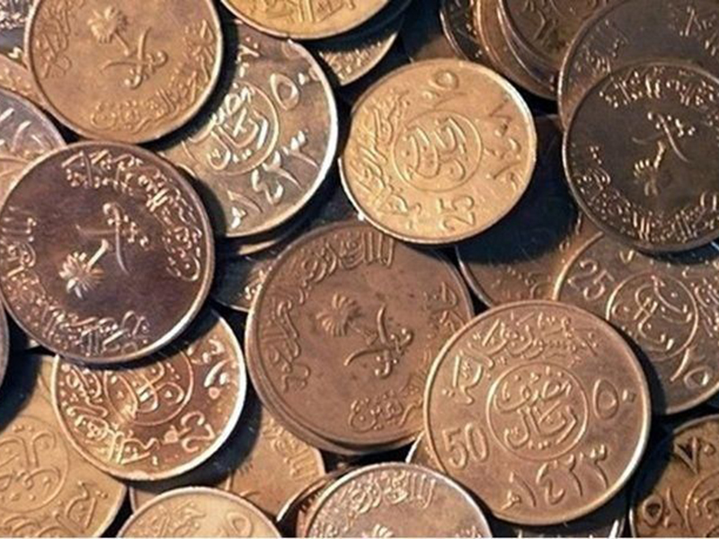 اضغط لمشاهدة الفيديو: عريس سعودي يمتلك كمًا كبيرًا من العملات المعدنية، ماذا فعل بها؟!